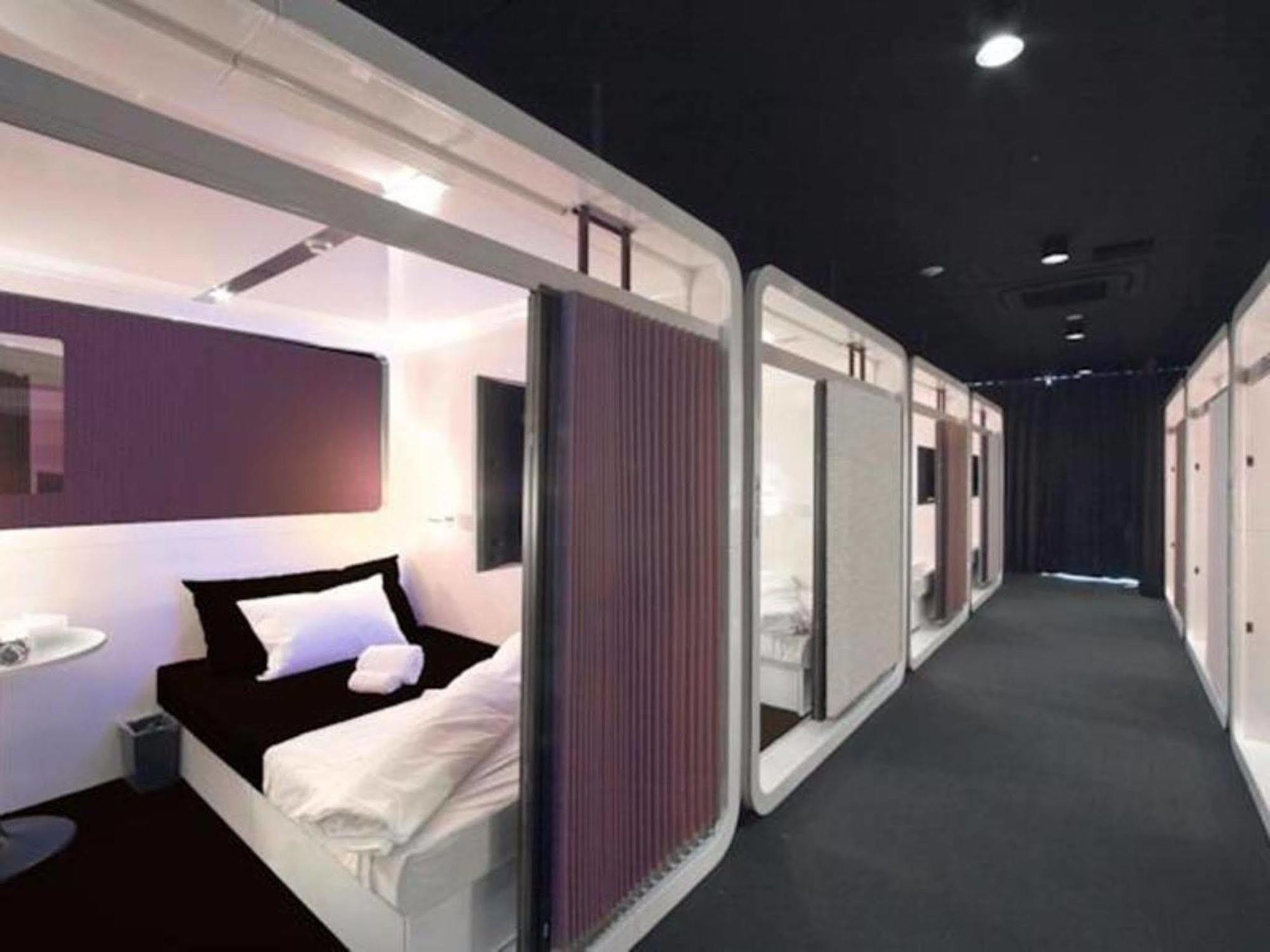 First Cabin Hakata Fukuoka  Buitenkant foto